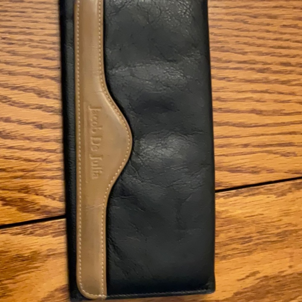 Jacob De Julia wallet